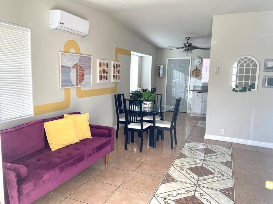 Vegas Fun Spot Apartment ลาสเวกัส ภายนอก รูปภาพ